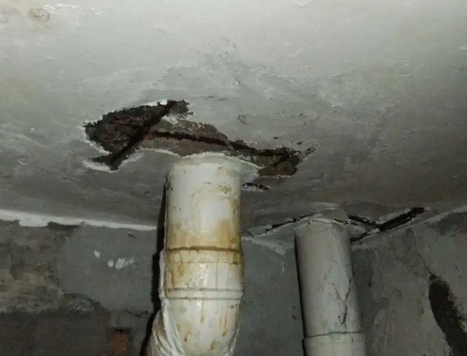 万秀卫生间漏水维修公司浅析万秀卫生间渗水维修的方法